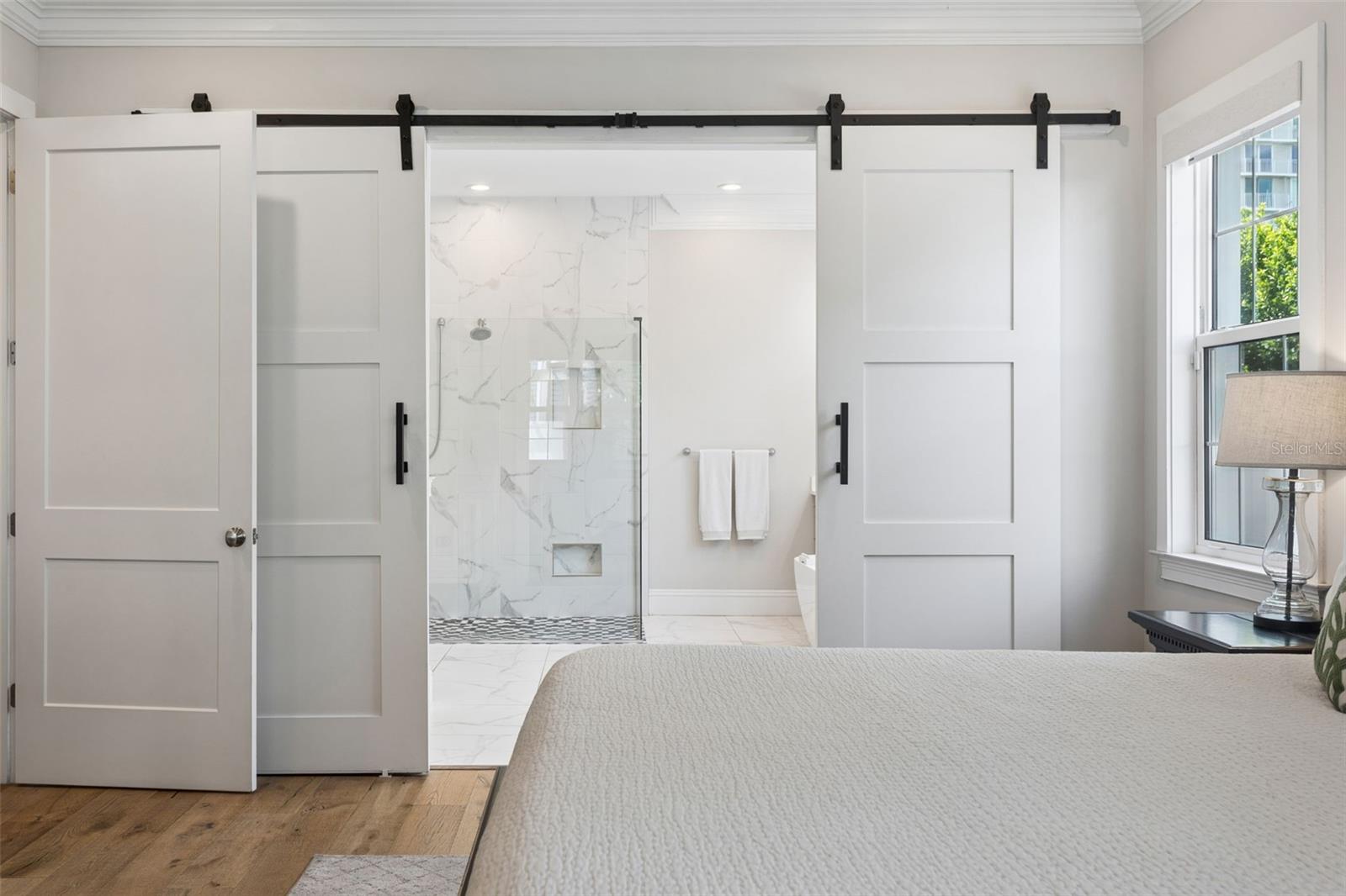 Image 22 of 49 For 2509 Palm Drive