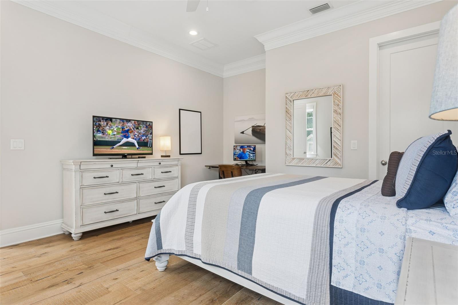 Image 30 of 49 For 2509 Palm Drive