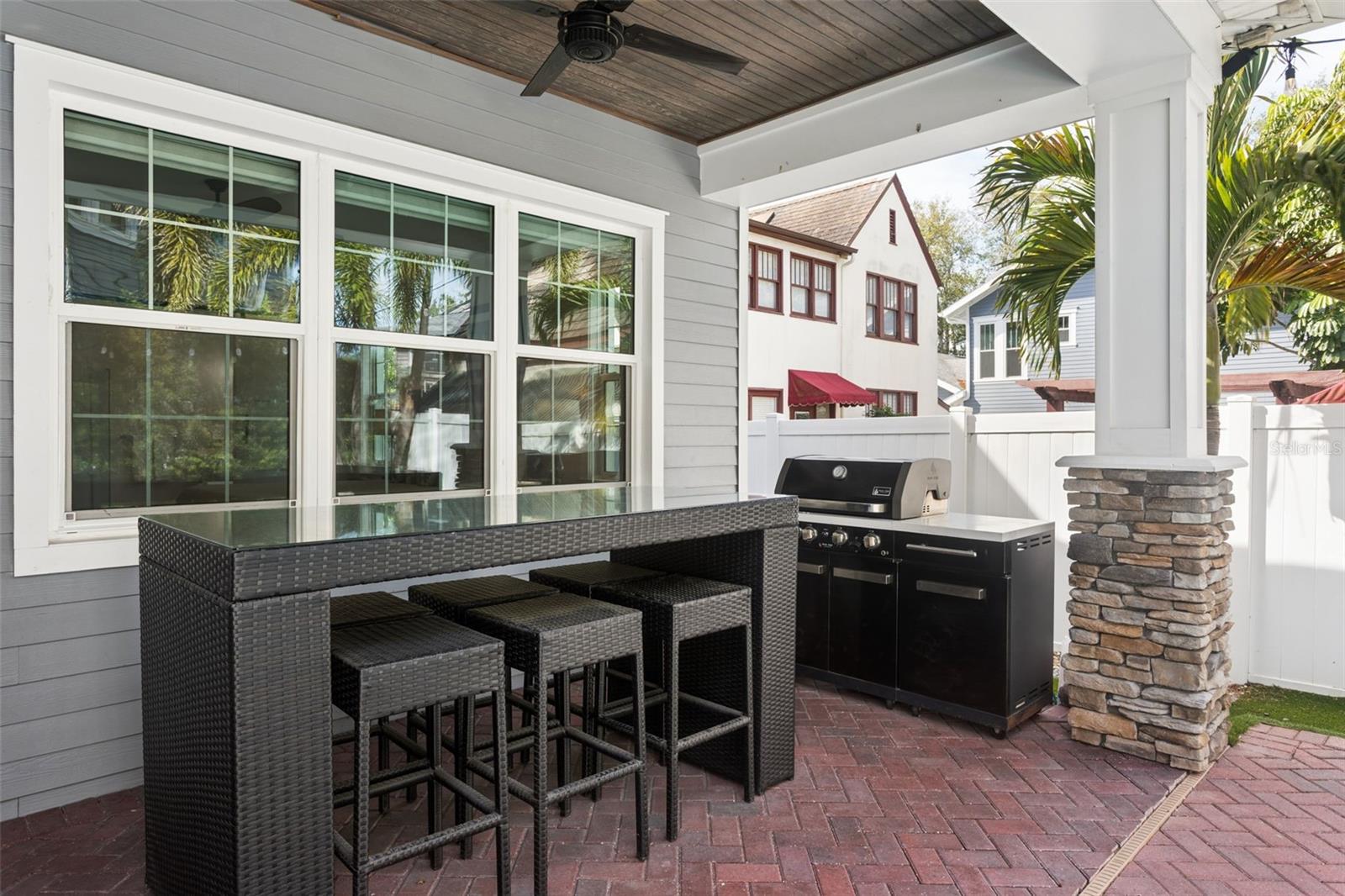 Image 42 of 49 For 2509 Palm Drive