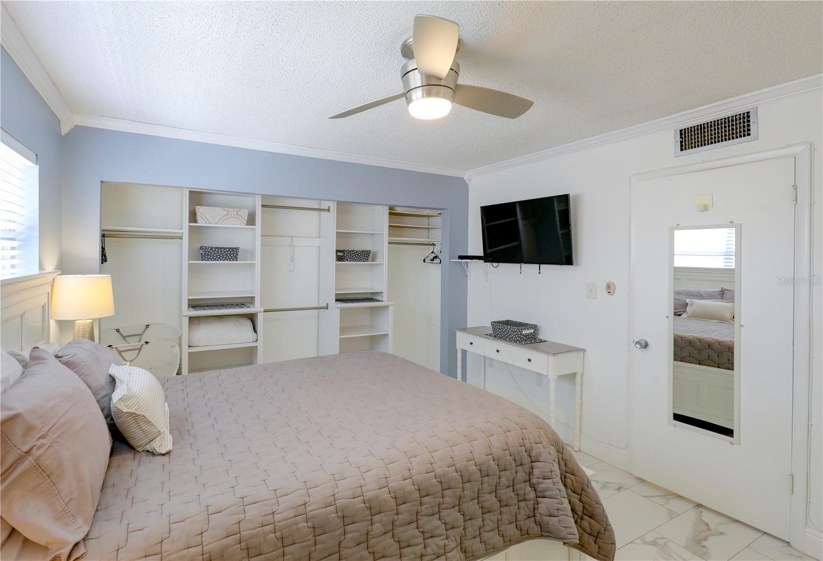 Image 19 of 30 For 9715 Harrell Avenue 24