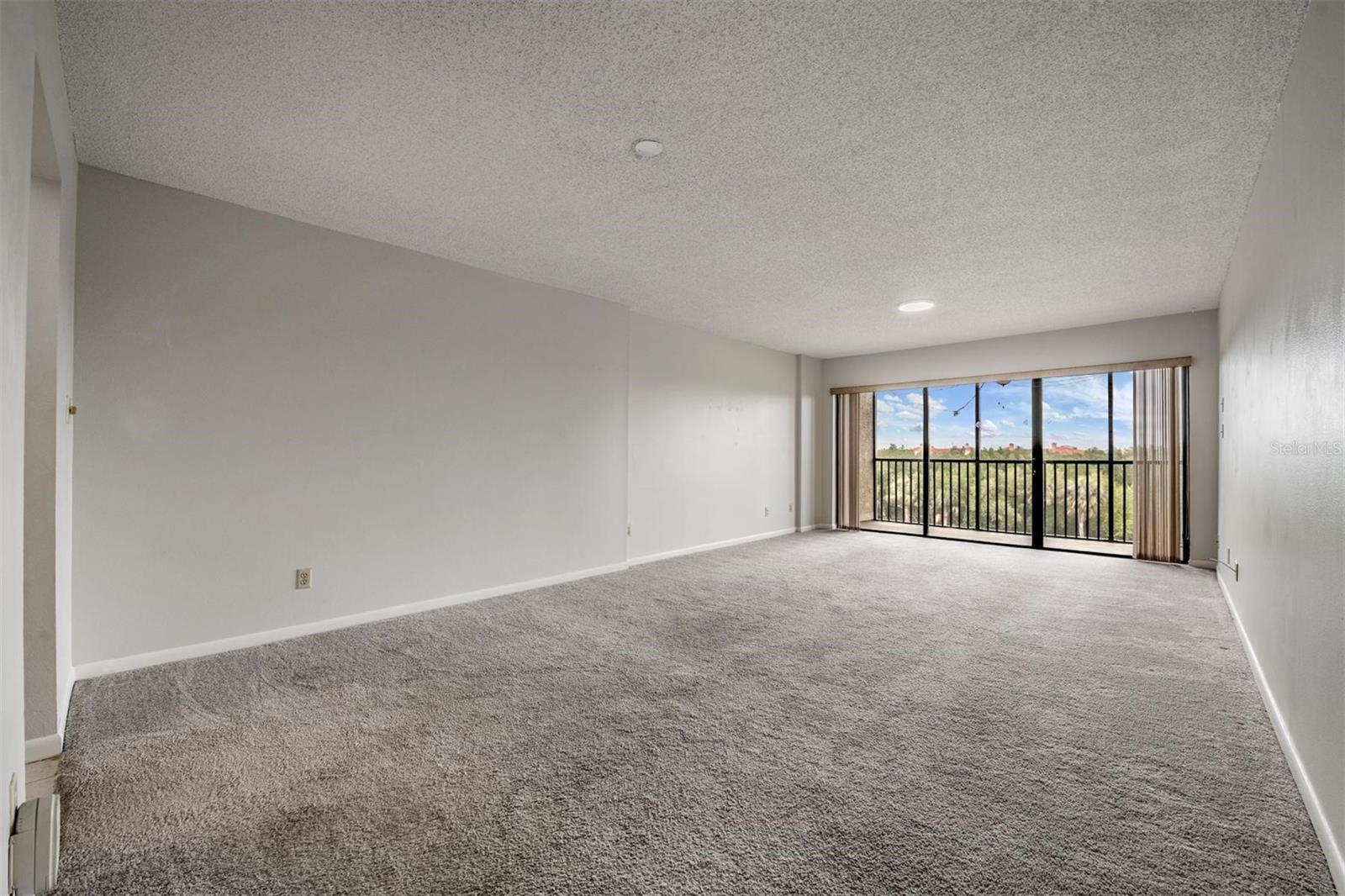 Image 14 of 51 For 3400 Cove Cay Drive 4b