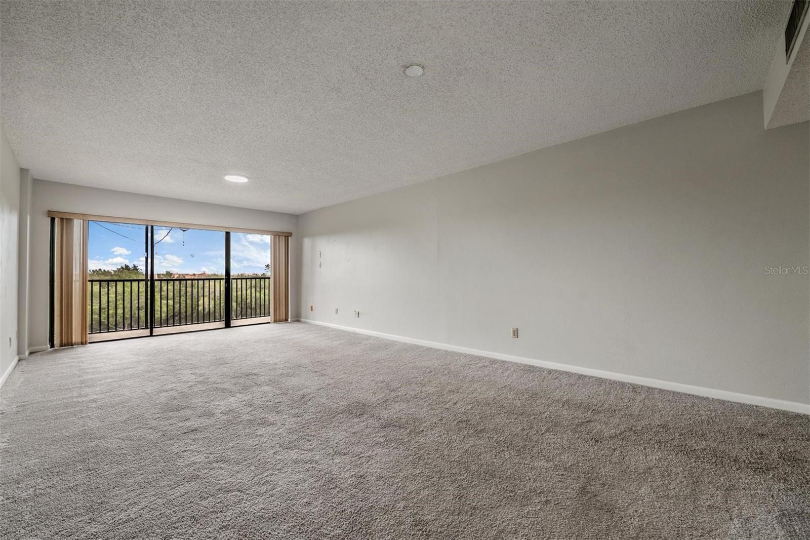 Image 15 of 51 For 3400 Cove Cay Drive 4b