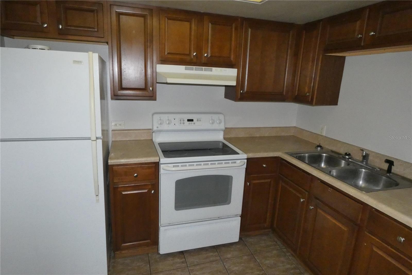 Image 4 of 10 For 5831 8th Avenue N 206