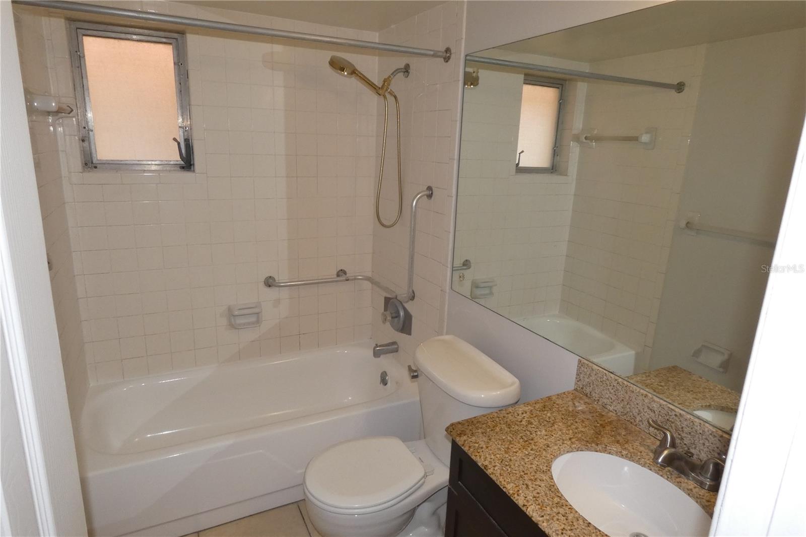 Image 7 of 10 For 5831 8th Avenue N 206