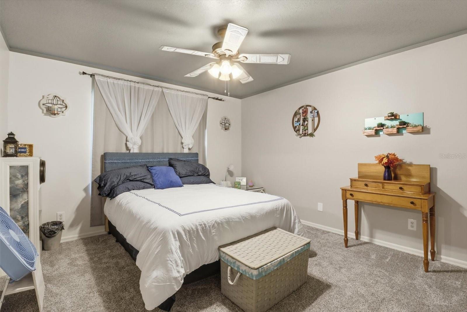 Listing photo id 9 for 30 Pine Street