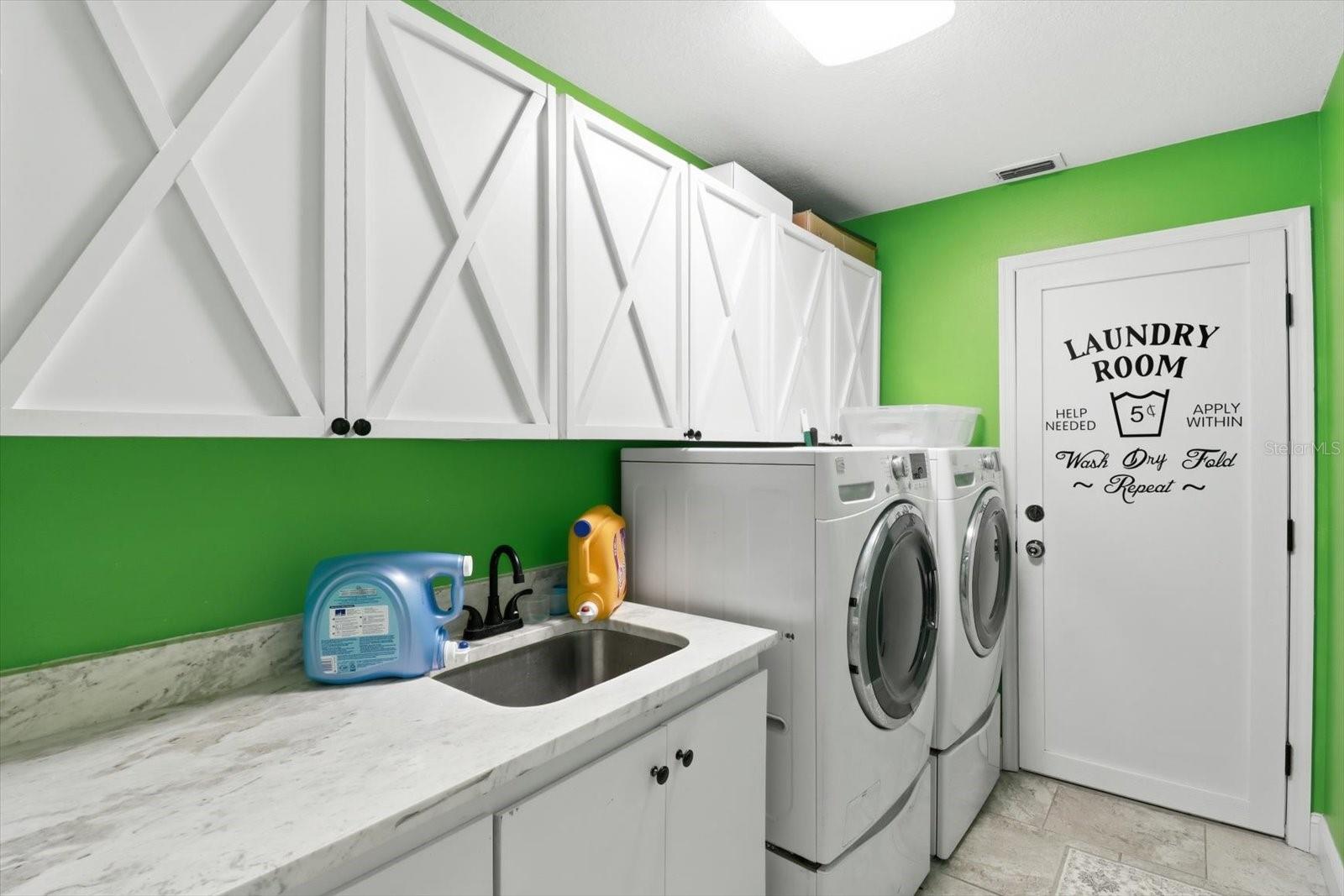 Listing photo id 31 for 30 Pine Street