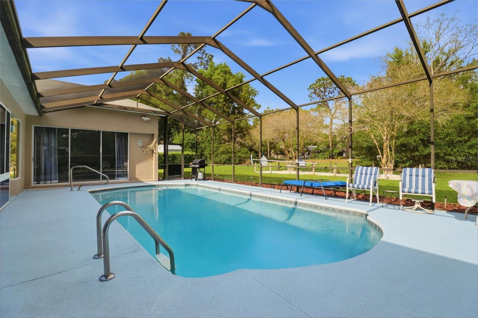 Listing photo id 3 for 30 Pine Street