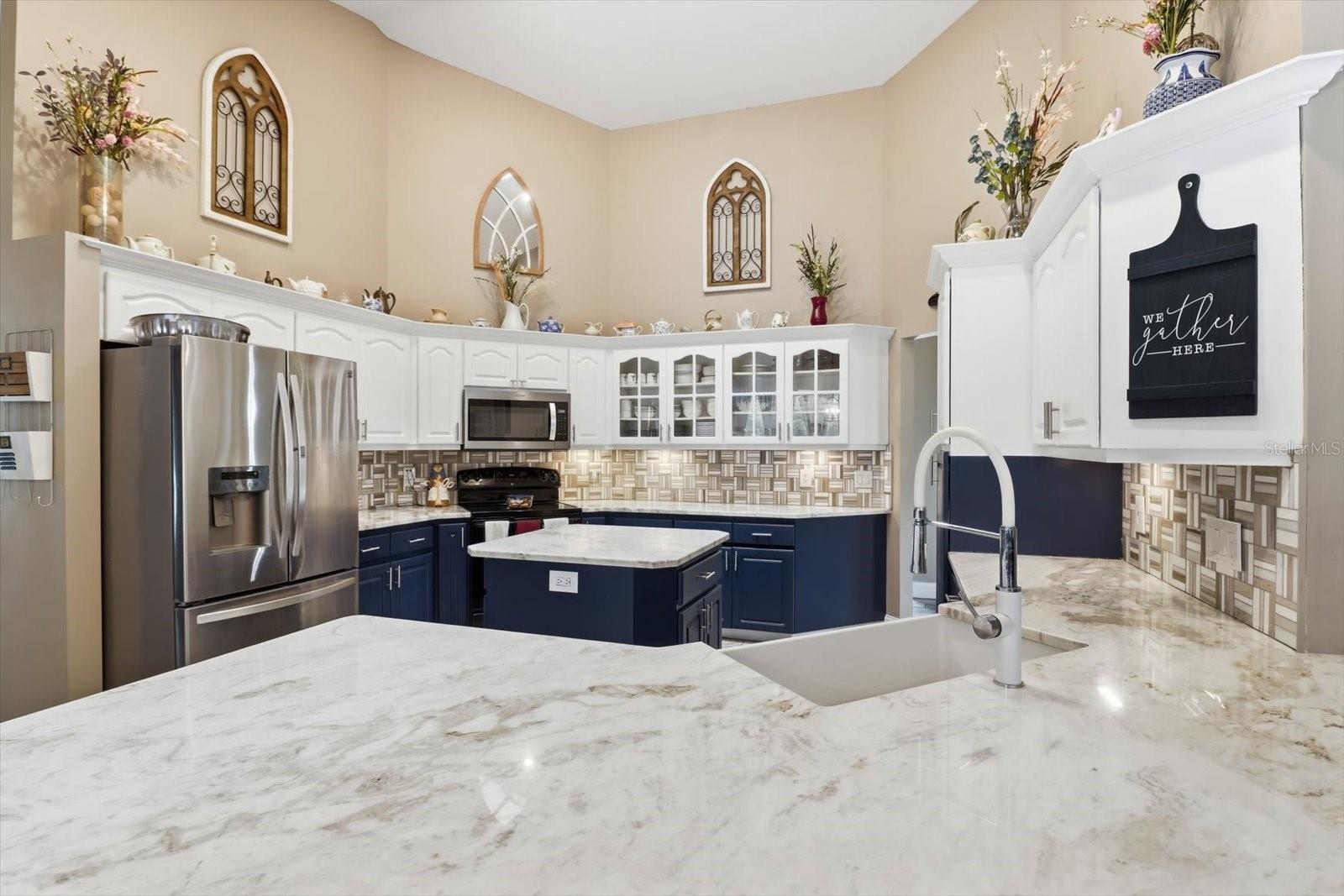 Listing photo id 5 for 30 Pine Street