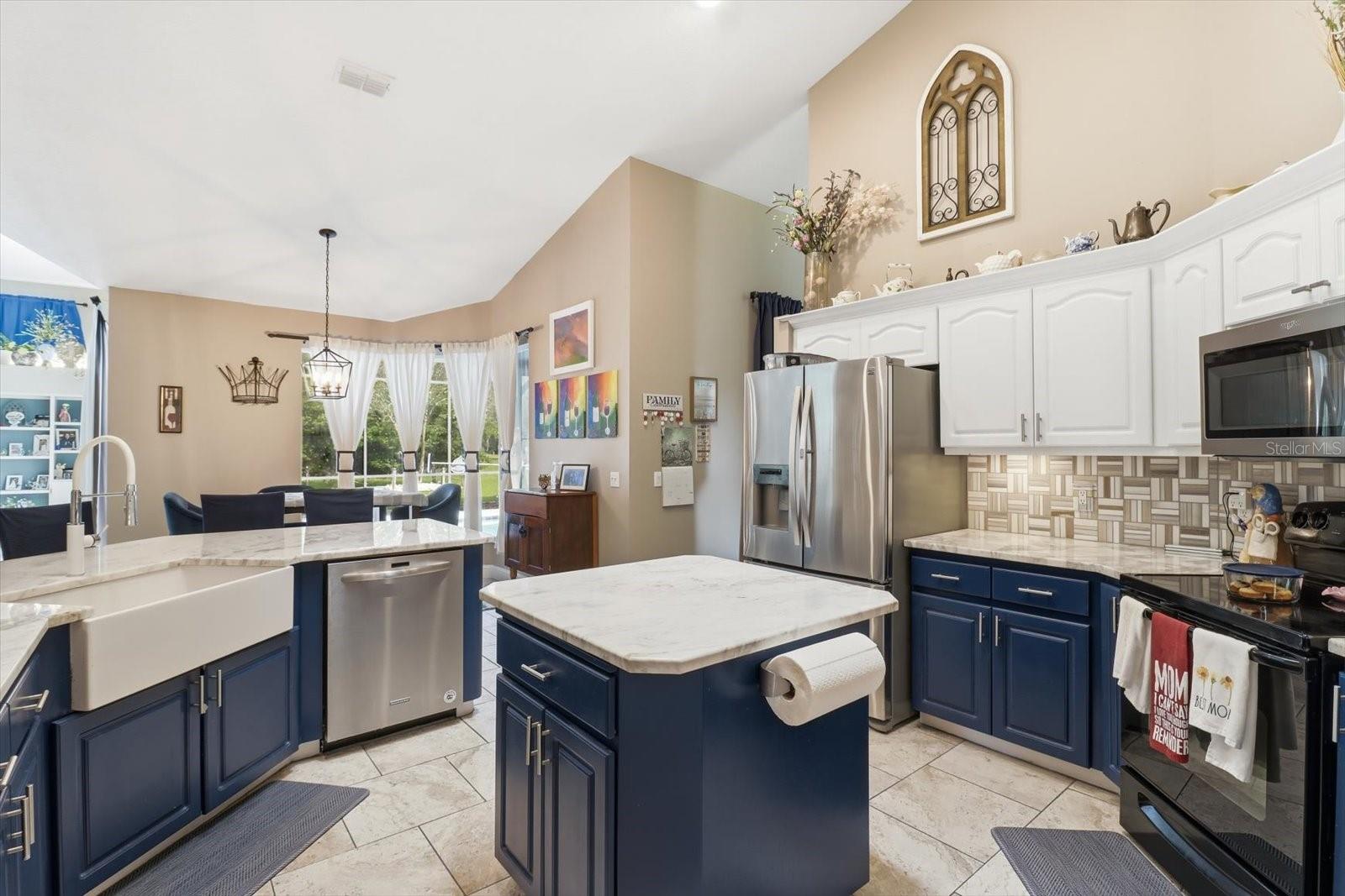 Listing photo id 7 for 30 Pine Street