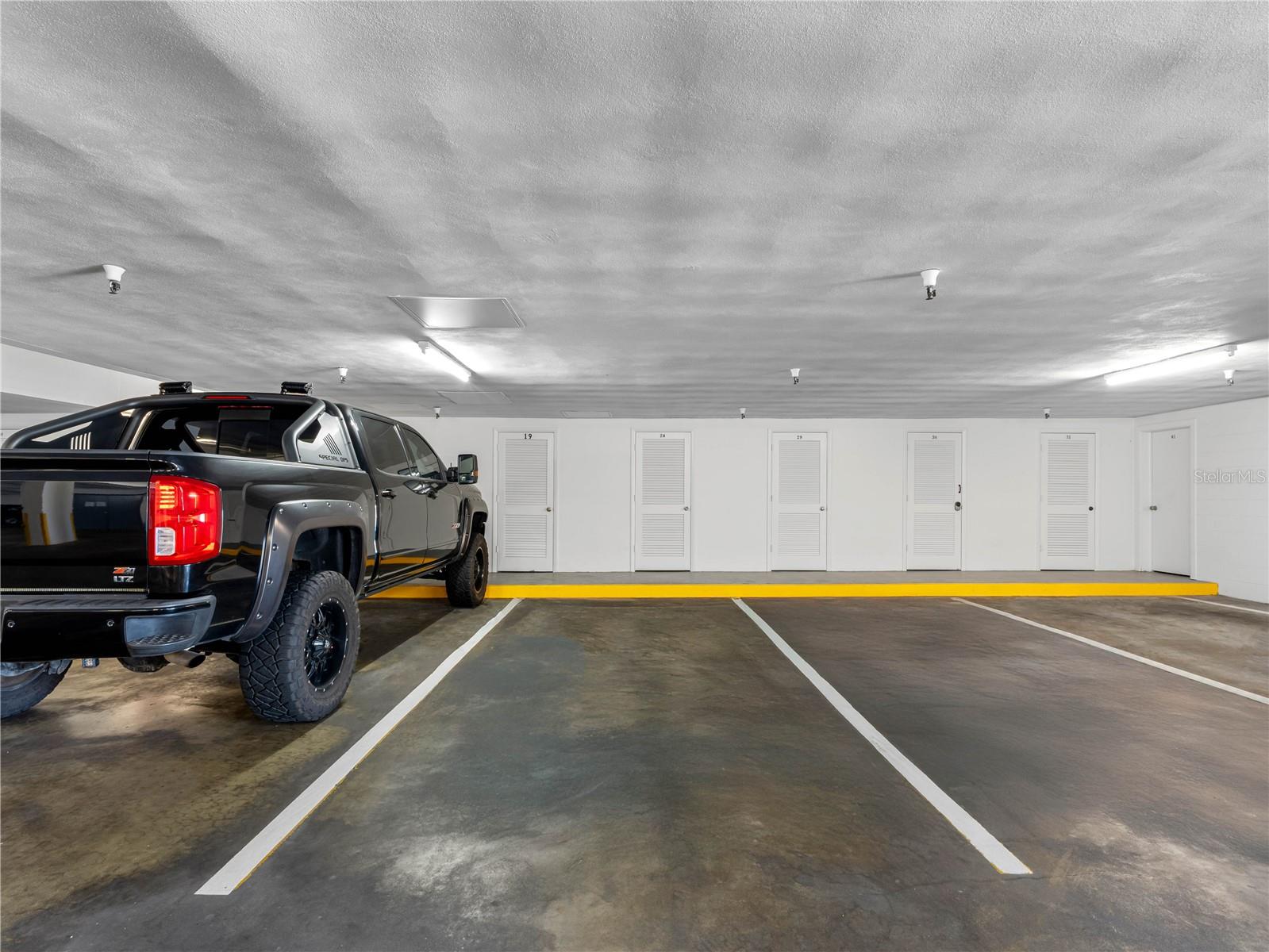 Image 38 of 48 For 100 Bluff View Drive 404c