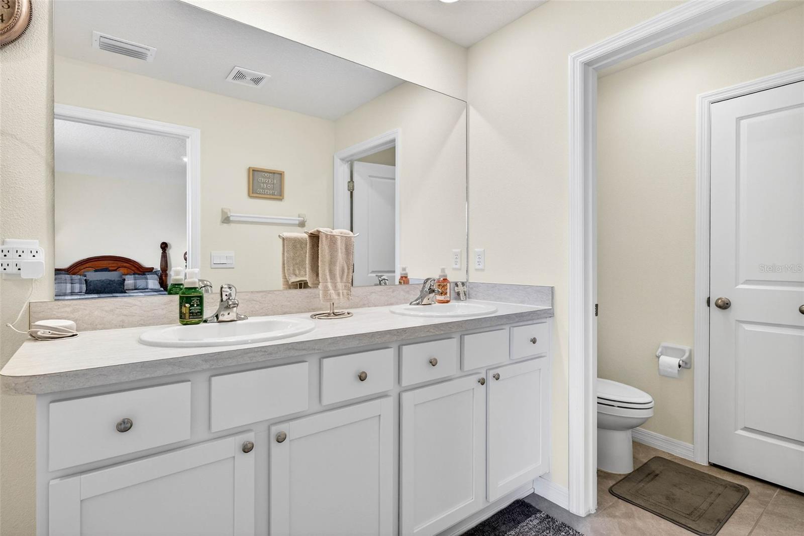 Image 23 of 40 For 13765 Whiskey Daisy Drive