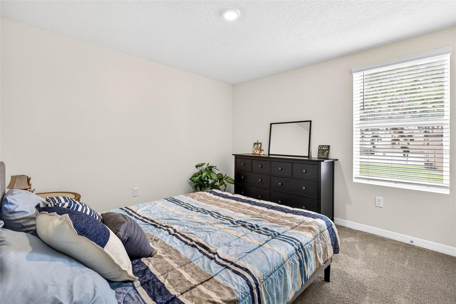 Image 28 of 40 For 13765 Whiskey Daisy Drive