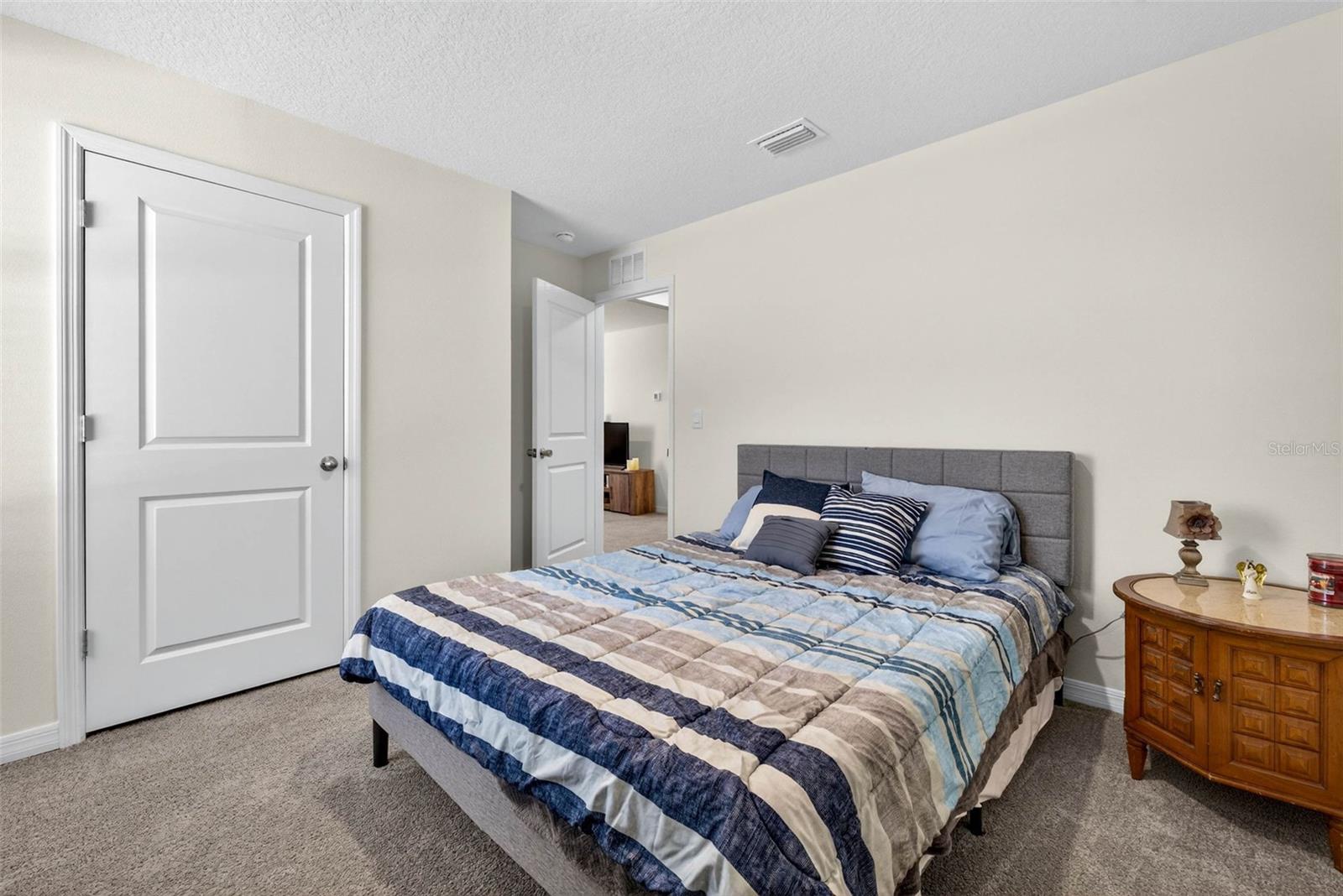 Image 29 of 40 For 13765 Whiskey Daisy Drive