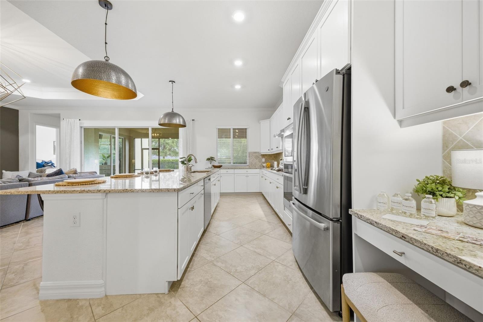 Image 14 of 39 For 12241 Perennial Place