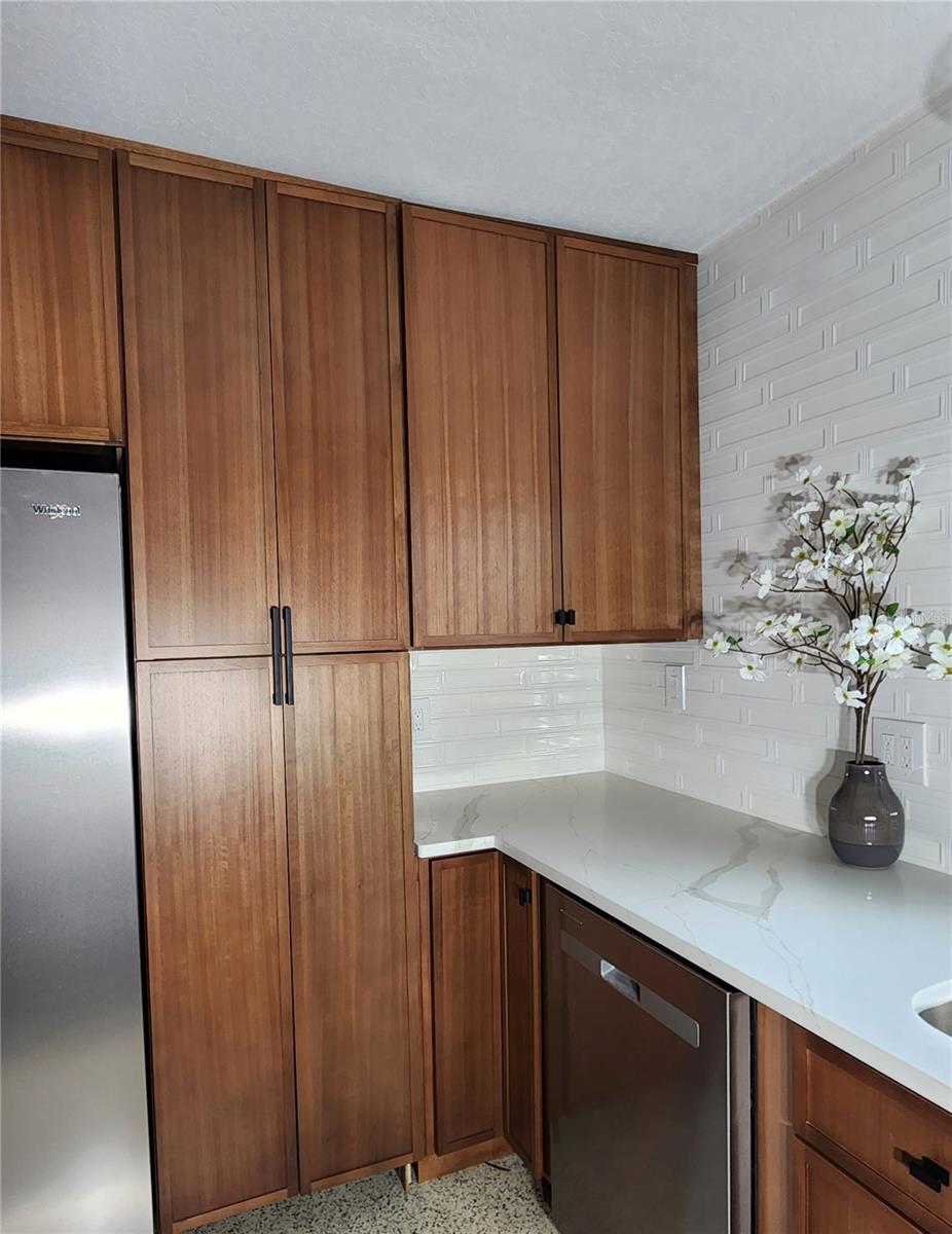 Image 10 of 27 For 345 55th Avenue S