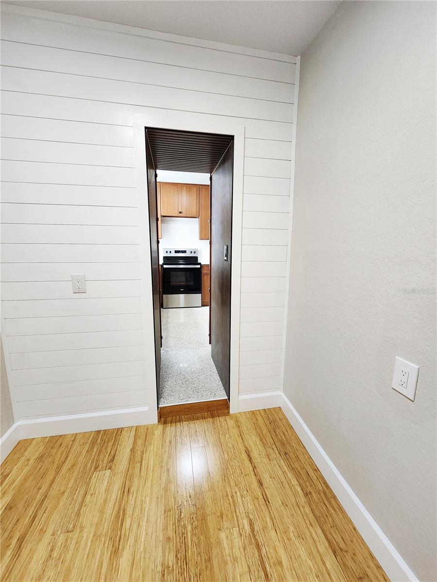 Image 12 of 27 For 345 55th Avenue S