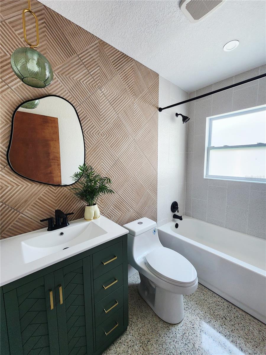 Image 17 of 27 For 345 55th Avenue S