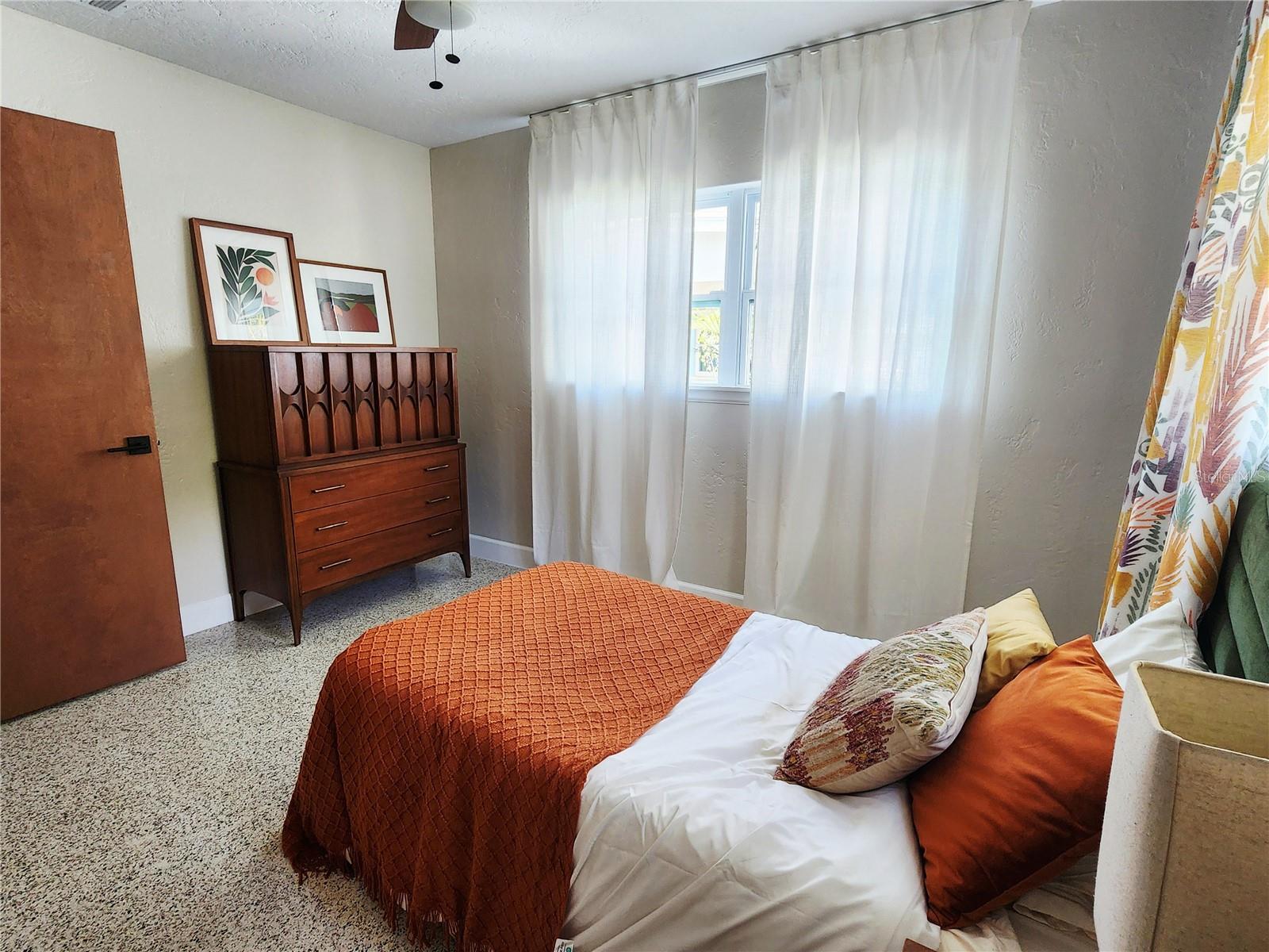 Image 19 of 27 For 345 55th Avenue S