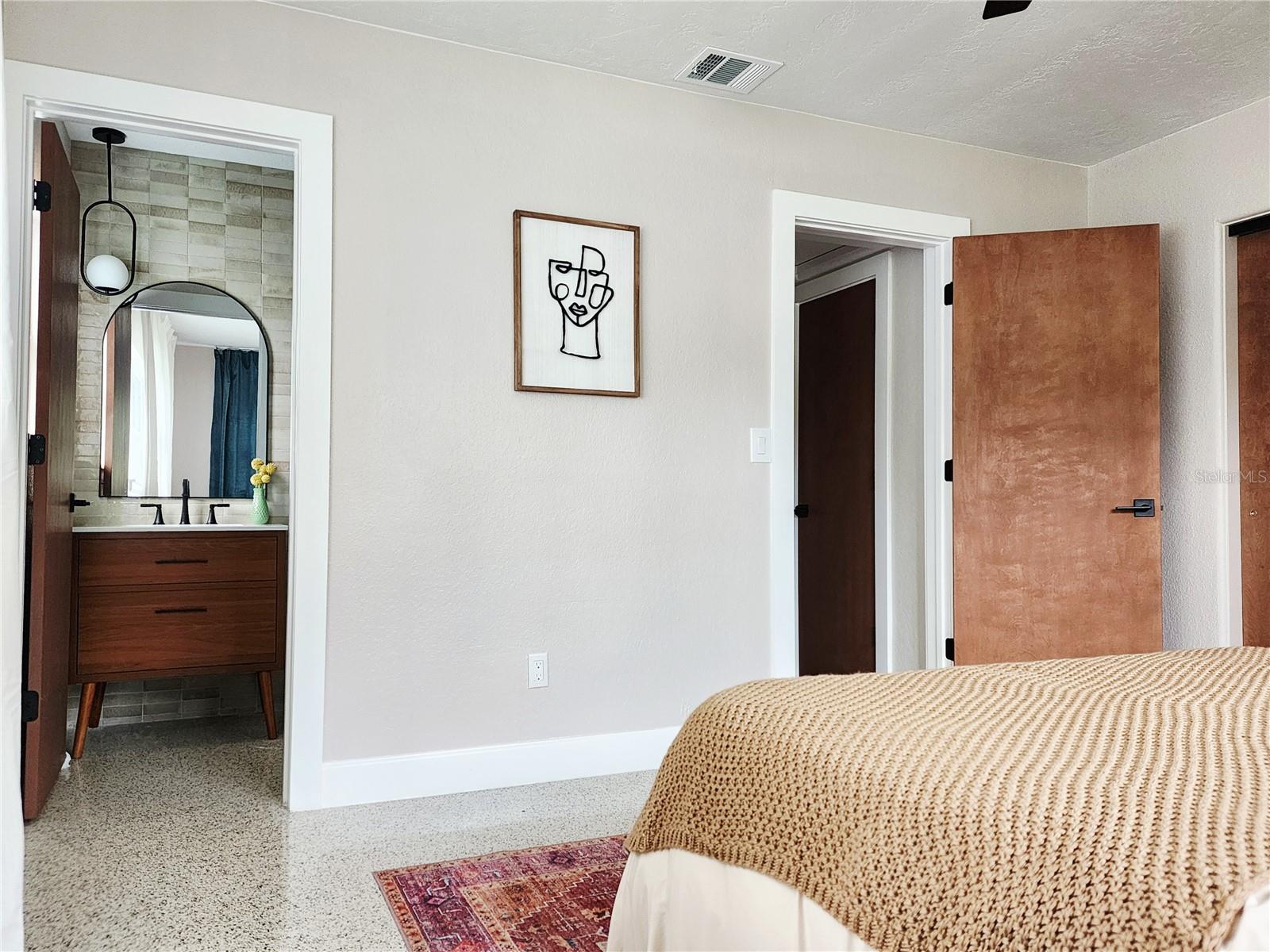 Image 21 of 27 For 345 55th Avenue S