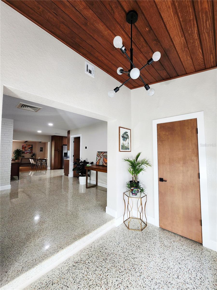 Image 4 of 27 For 345 55th Avenue S