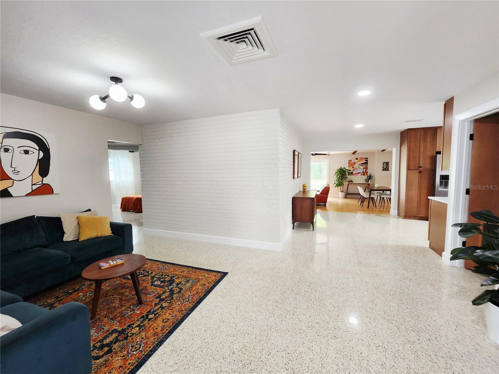 Image 6 of 27 For 345 55th Avenue S