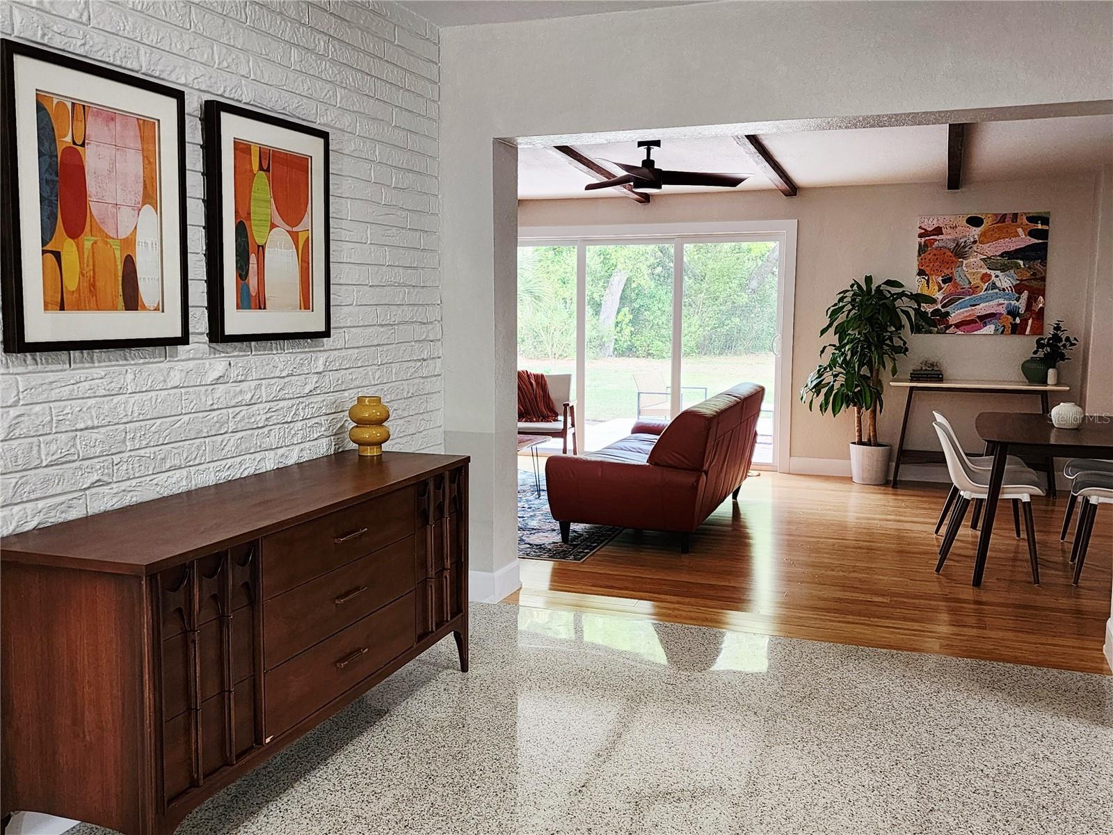 Image 7 of 27 For 345 55th Avenue S