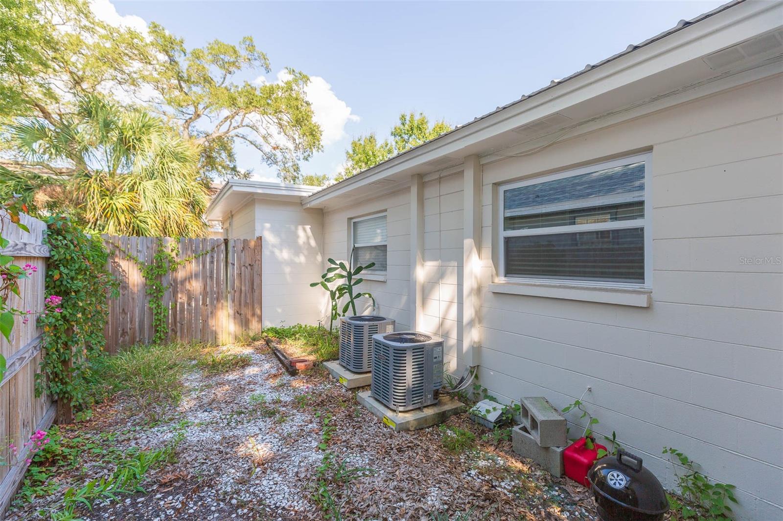 Image 14 of 15 For 3401 San Pedro Street