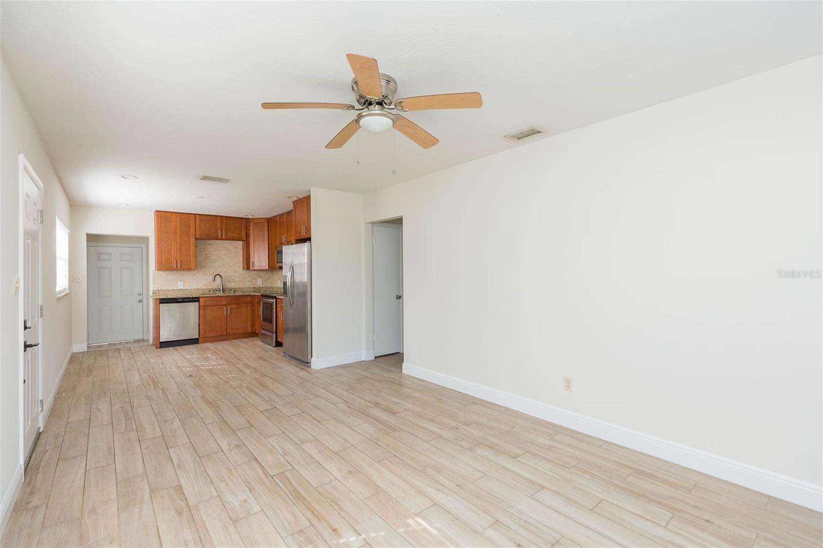 Image 5 of 15 For 3401 San Pedro Street