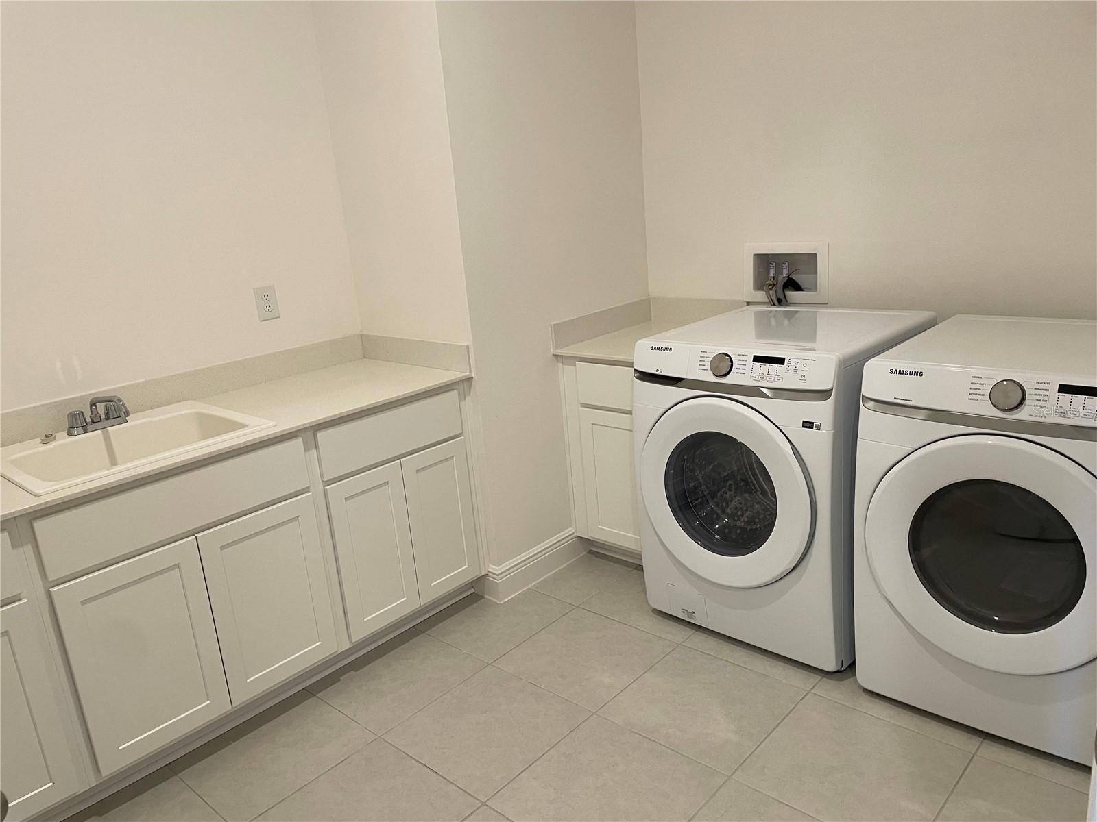 Image 16 of 19 For 10060 Dolphin Gull Circle