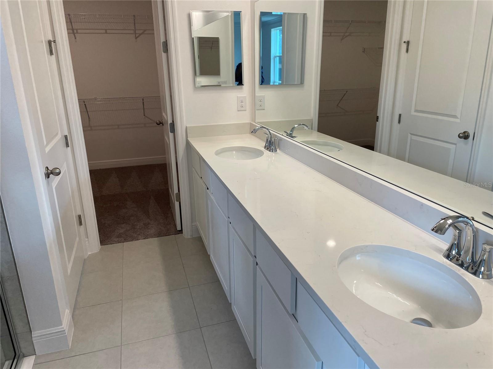 Image 18 of 19 For 10060 Dolphin Gull Circle