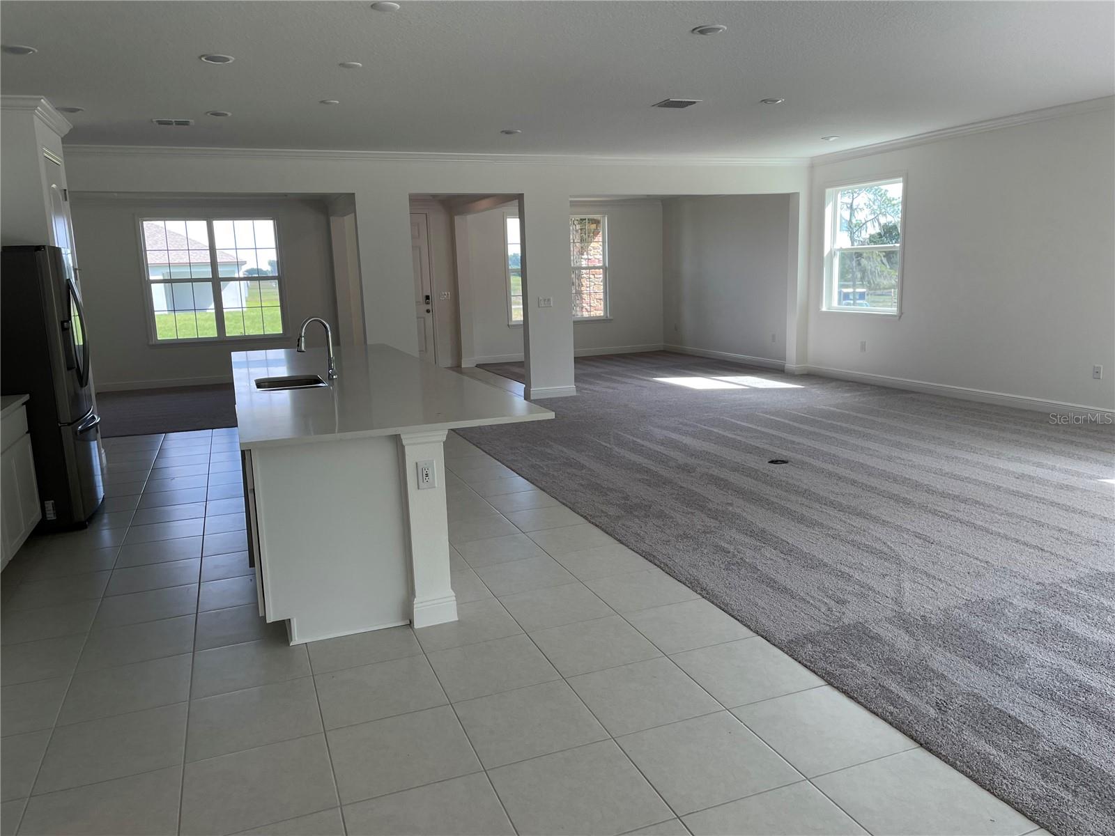 Image 5 of 19 For 10060 Dolphin Gull Circle