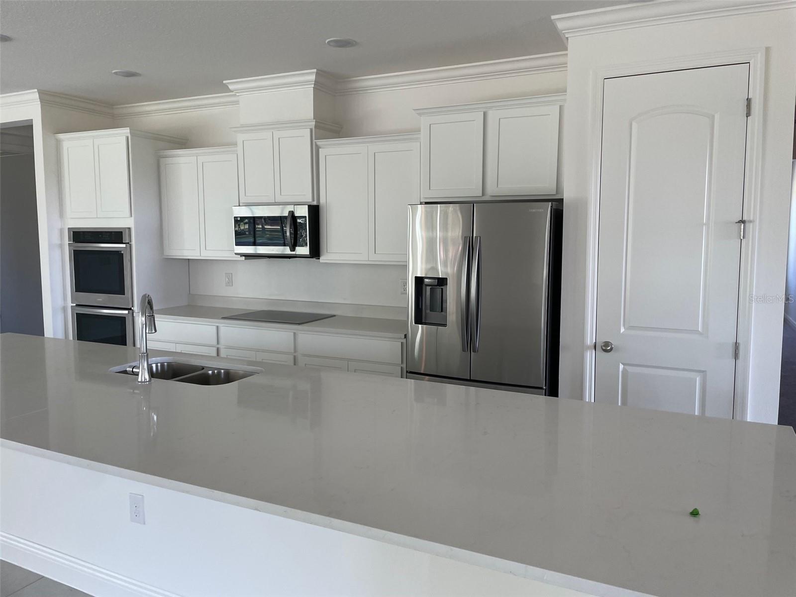 Image 6 of 19 For 10060 Dolphin Gull Circle