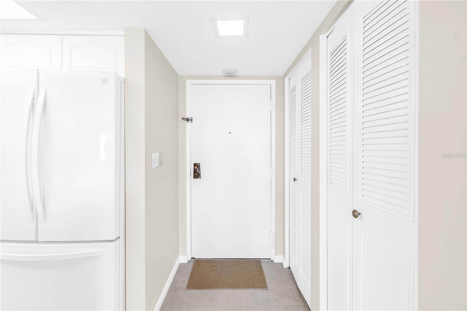 Image 11 of 52 For 5220 Brittany Drive S 1202