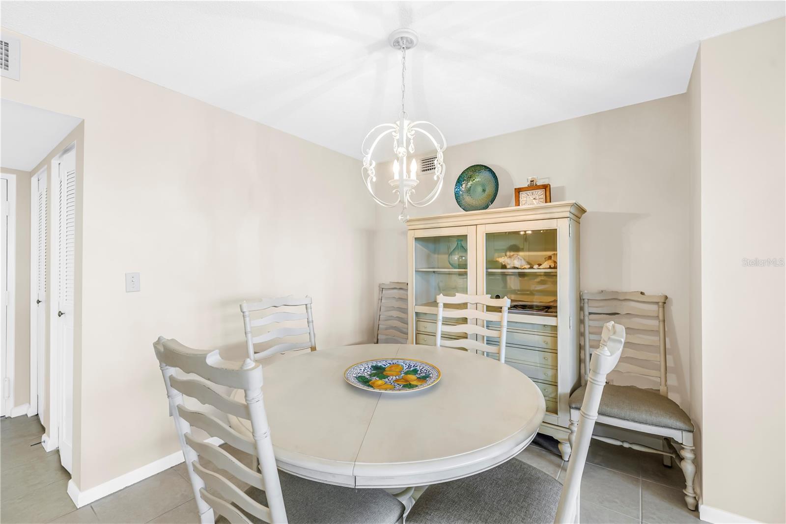 Image 12 of 52 For 5220 Brittany Drive S 1202