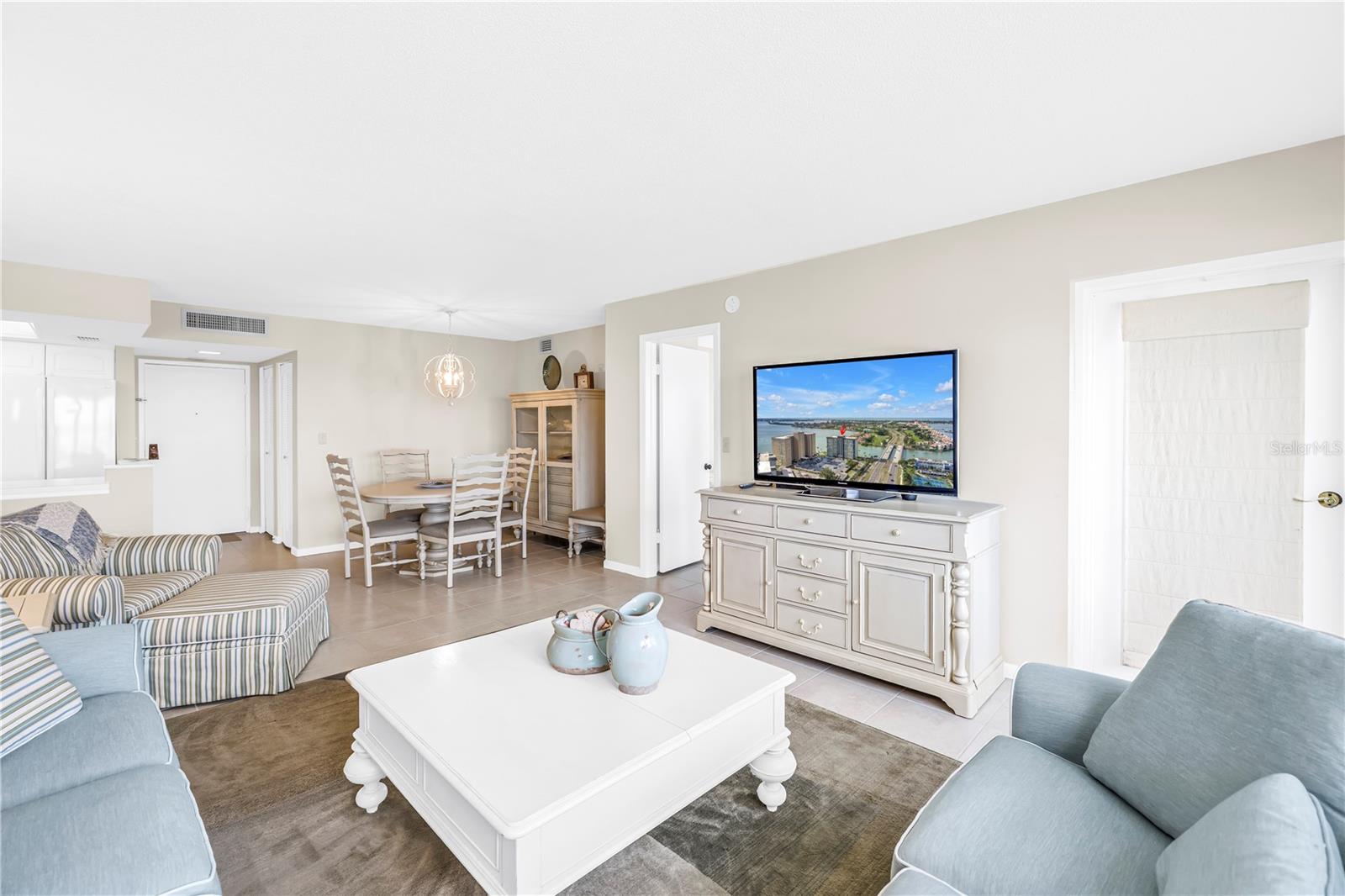 Image 13 of 52 For 5220 Brittany Drive S 1202