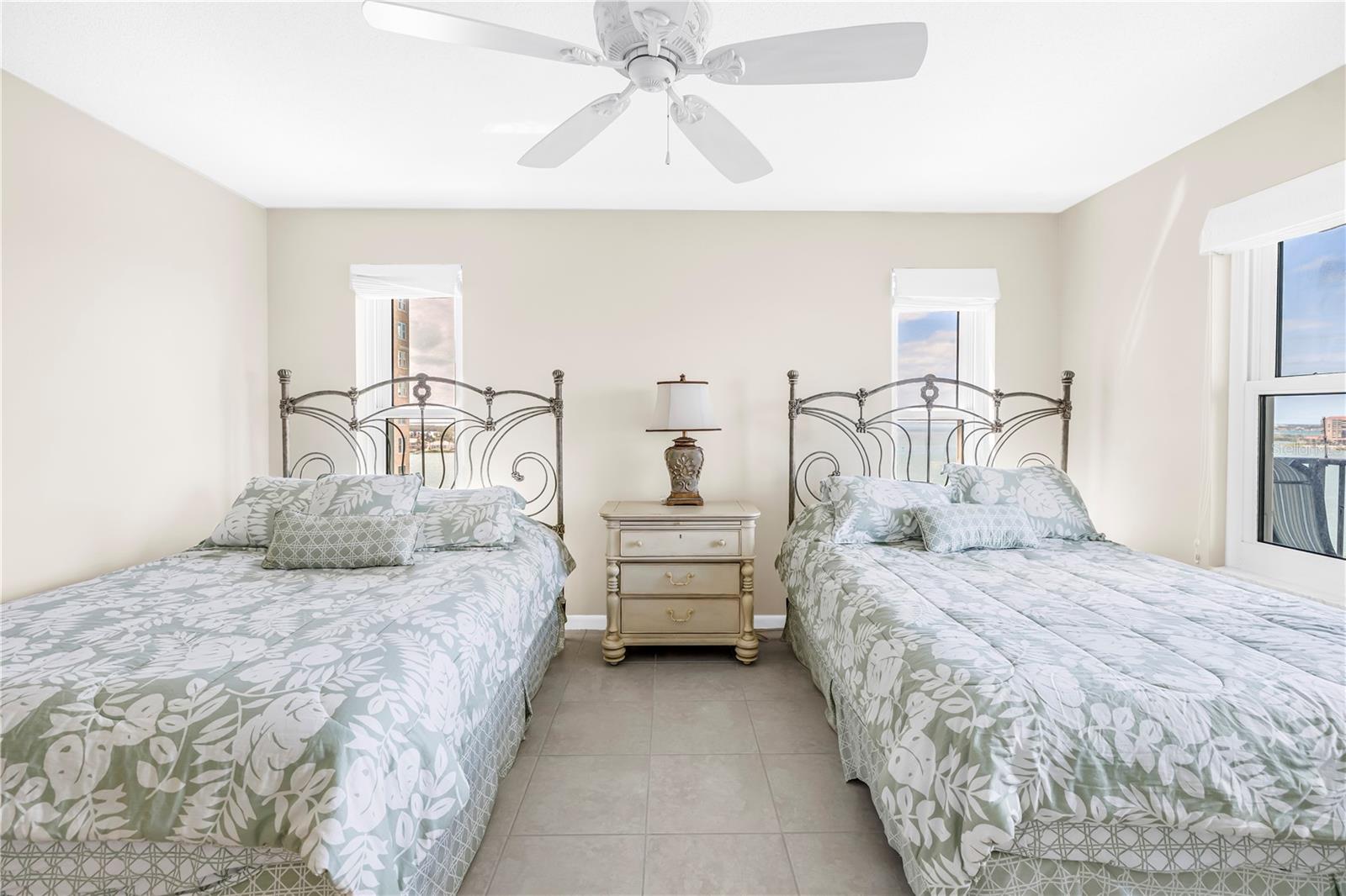 Image 22 of 52 For 5220 Brittany Drive S 1202