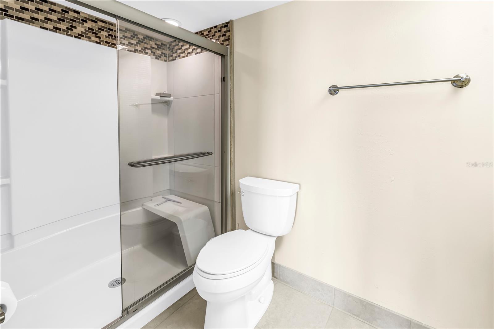 Image 26 of 52 For 5220 Brittany Drive S 1202