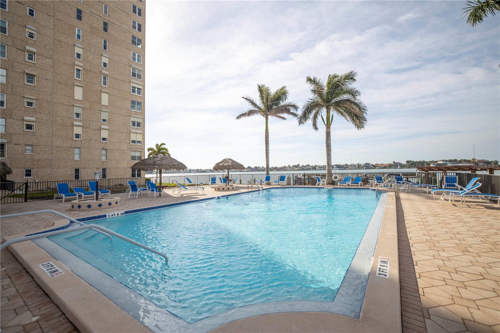 Image 32 of 52 For 5220 Brittany Drive S 1202