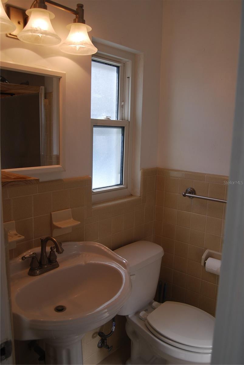 Image 19 of 28 For 2851 67th Street N