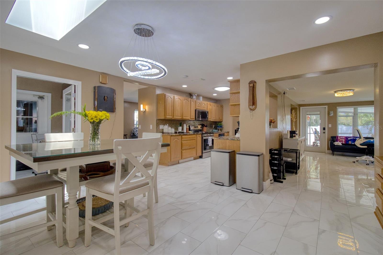 Image 4 of 62 For 2315 Minneola Road