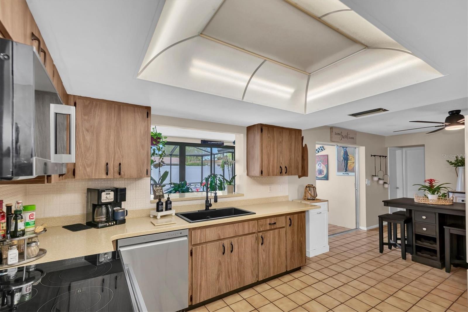 Image 13 of 56 For 14321 113th Avenue N