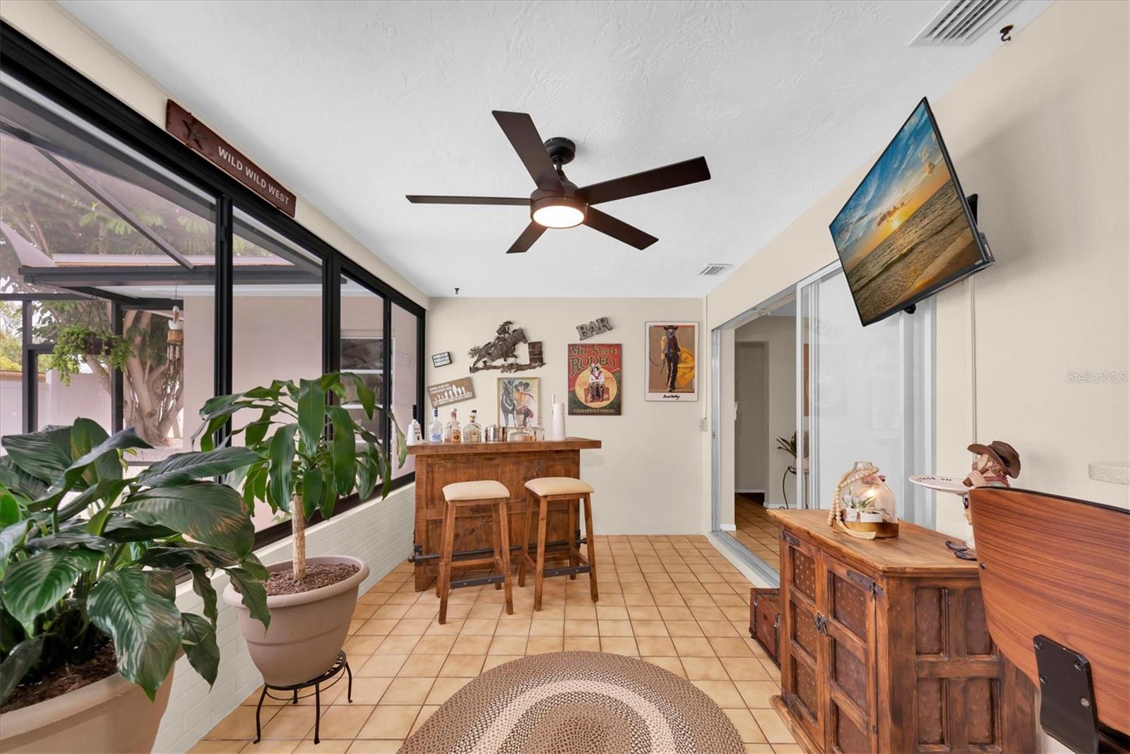 Image 22 of 56 For 14321 113th Avenue N