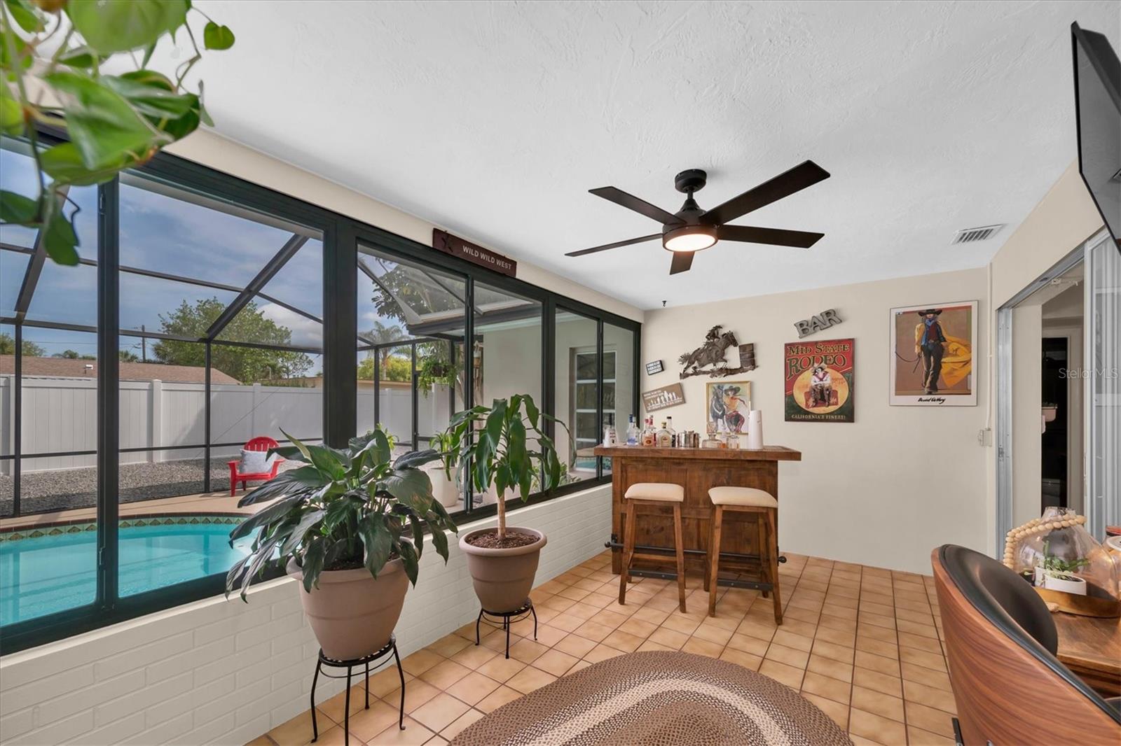 Image 23 of 56 For 14321 113th Avenue N