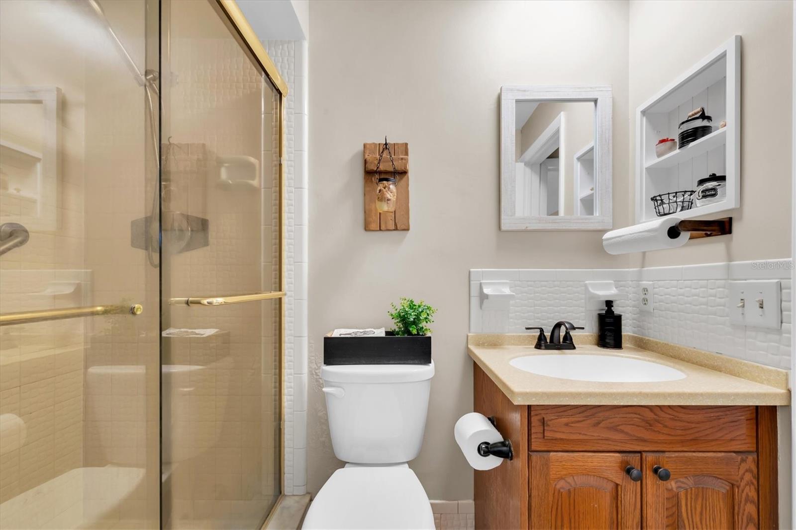 Image 27 of 56 For 14321 113th Avenue N