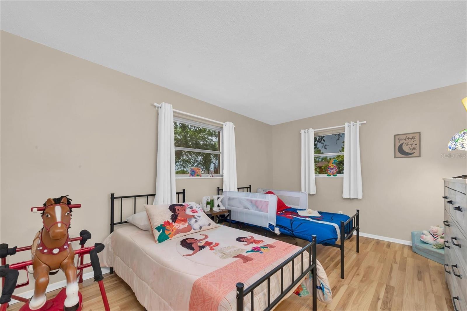 Image 28 of 56 For 14321 113th Avenue N