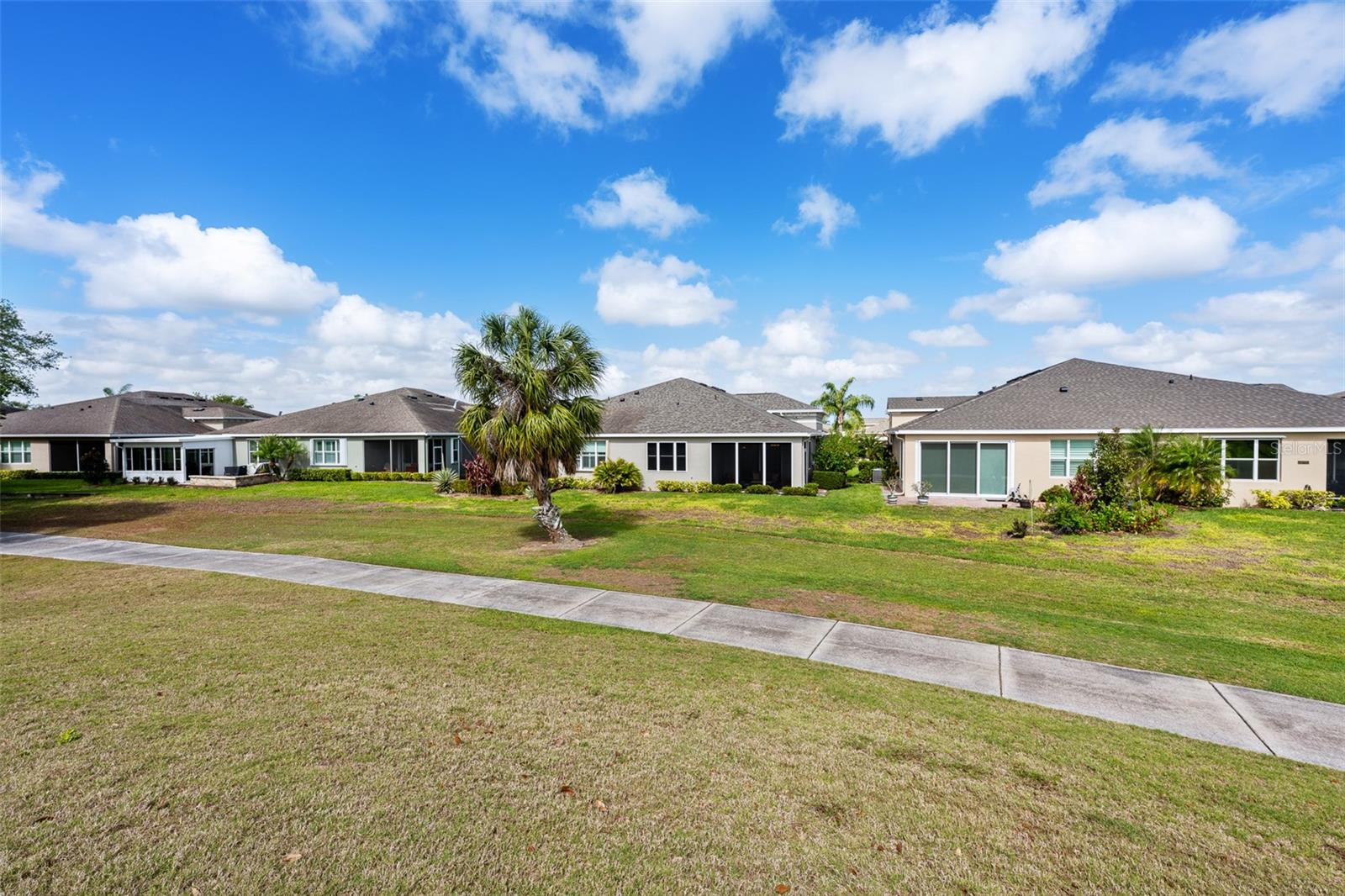 Image 32 of 50 For 718 Chipper Drive