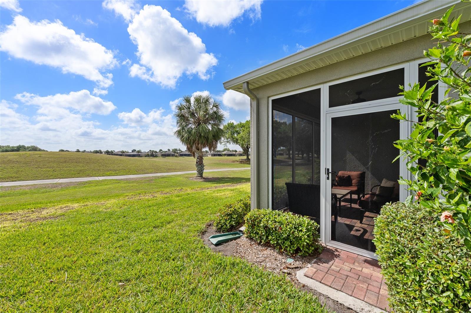 Image 7 of 50 For 718 Chipper Drive