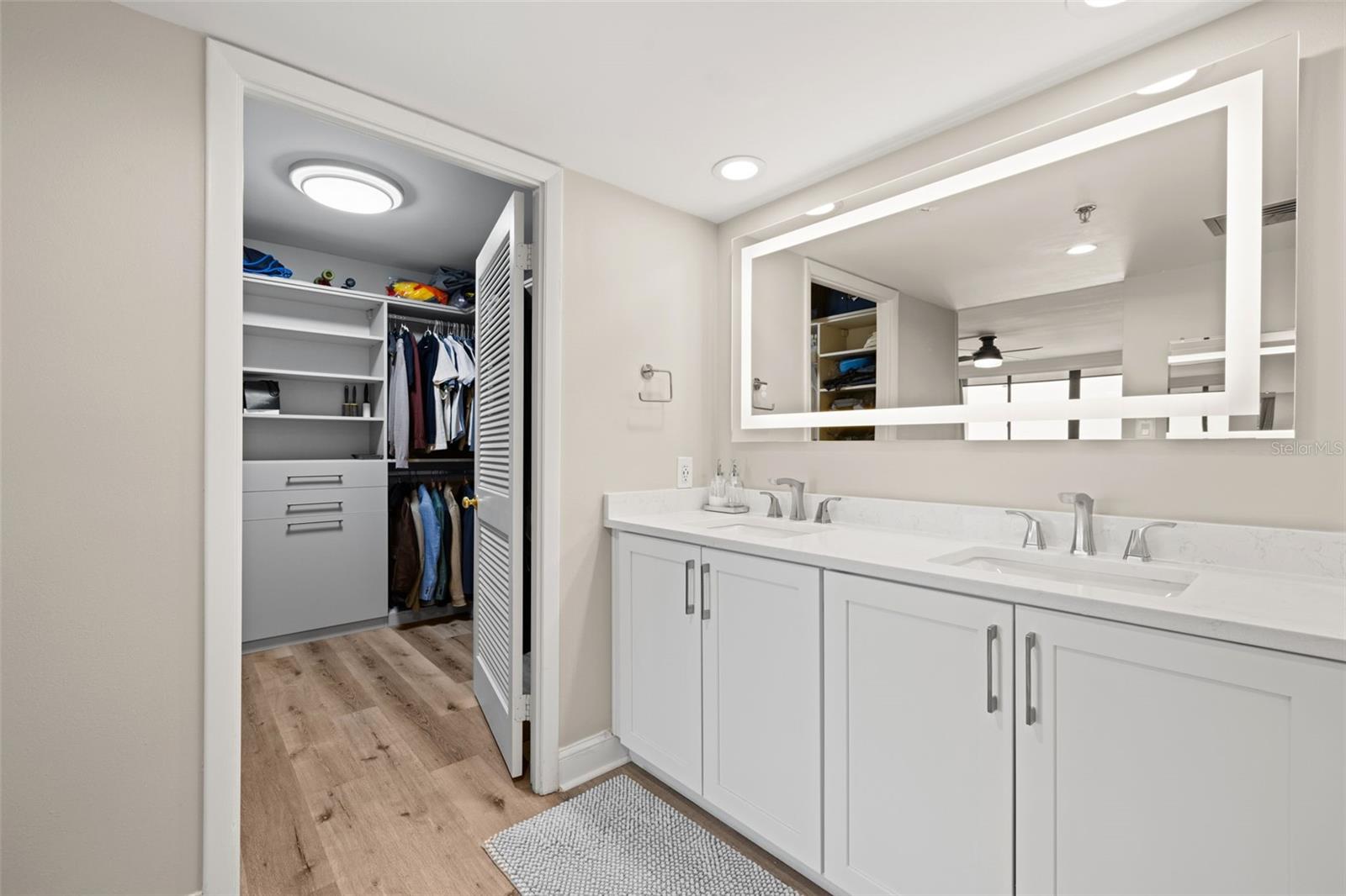 Image 22 of 48 For 3301 Bayshore Boulevard 1510a