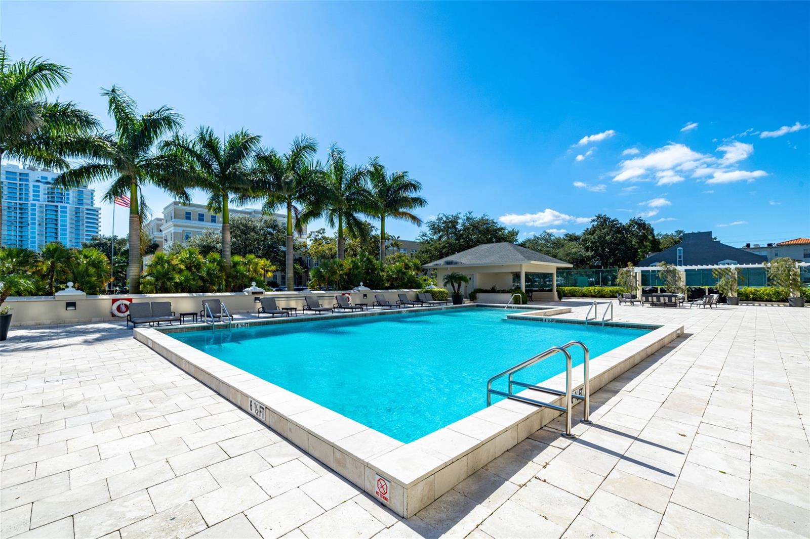 Image 4 of 48 For 3301 Bayshore Boulevard 1510a