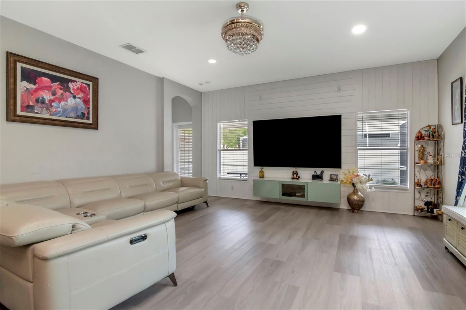 Listing photo id 8 for 11602 Windsorton Way